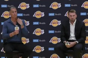 东契奇去年：我们有了斯玛特，他会教我一些防守上的东西
