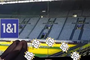 羞涩！五年前和帕梅拉一起互动拉伸的哈兰德！