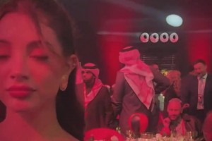 美女只因拍了一个和内马尔的同框视频涨粉百万