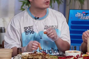 陈赫：奥利塞踢球就像有上帝视角一样，看他踢球是种享受