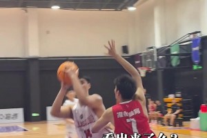 恍惚了！竟然看到了高中时期的大姚...