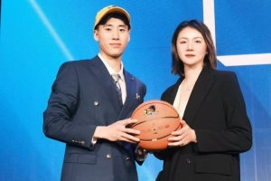 江苏男篮即将与曹芷豪签订合同，曹芷豪确定将参加夏季联赛