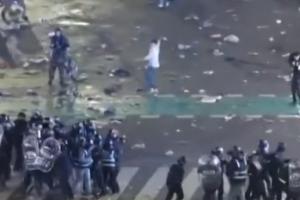 阿根廷首都发生球迷骚乱，此前淘汰赛胜利后亦现类似事件