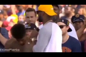 2016年詹姆斯夸欧文：我说过你会成为联盟第一控卫，你会成为MVP