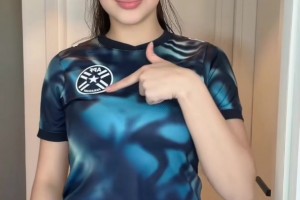 水蛇腰！巴拉圭网红美女热舞庆祝球队晋级