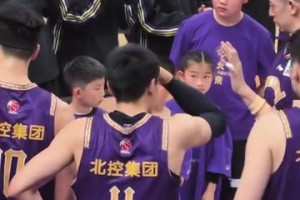 近距离拍摄CBA现场啦啦队，看看有没有你的菜