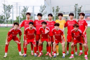 战报：上海U17点球负阿森纳，吕孟洋离队