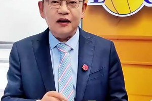 苏群此前预测：詹姆斯留湖人可能性很低了，可能回骑士或去勇士