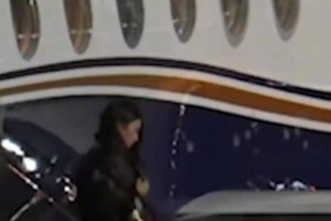 马卡报：梅西与安东内拉一起抵达罗萨里奥，与父亲豪尔赫告别