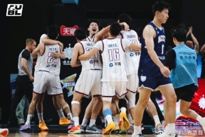 全网热议！上海交大逆转夺冠，球迷炸裂：这个冠军太燃了！