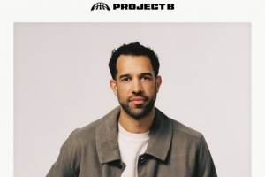 知名记者：Project B联赛邀前老鹰总经理菲尔兹出任男子篮球项目负责人