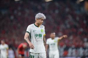 出战57分钟表现引争议！杨立瑜赛后道歉：表现不佳，深感抱歉
